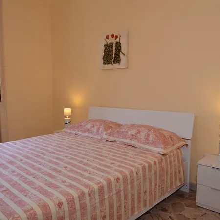 Strada Del Corso Da Alberto Lägenhet *